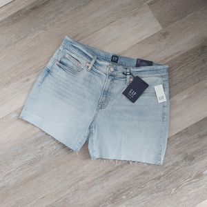 Gap mid-rise light-wash shorts